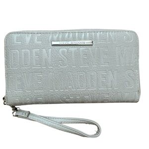 Steve Madden Women’s Spell Out Full Zip Wallet Wristlet Logo‎ Zipper